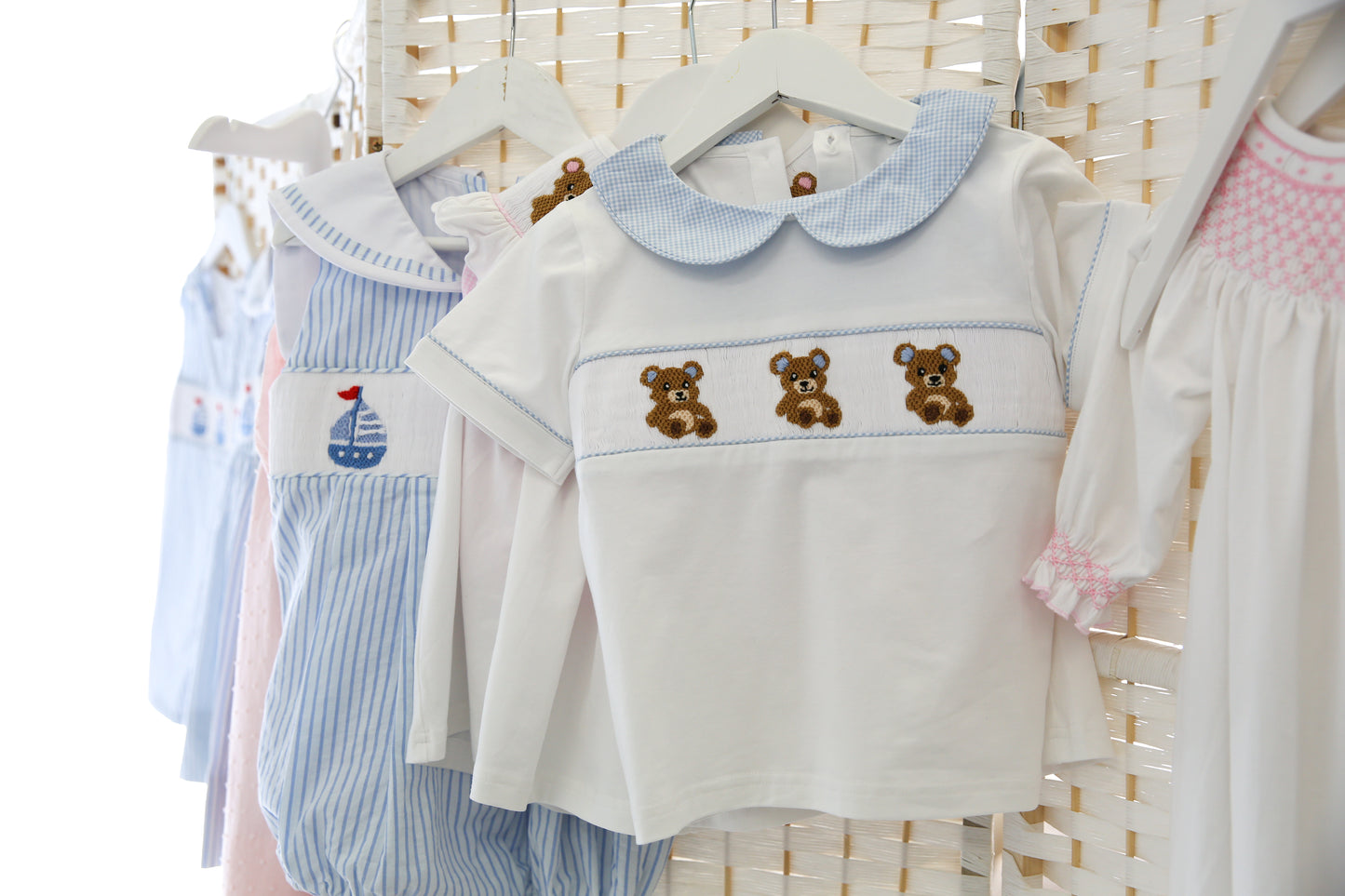 heirloom clothing, classic clothing, boys bubble, bubble, romper, traditional clothing, collared, smocked, embroidered, royal baby clothes, peter pan collar, baby boys, teddy smocked, teddy bear