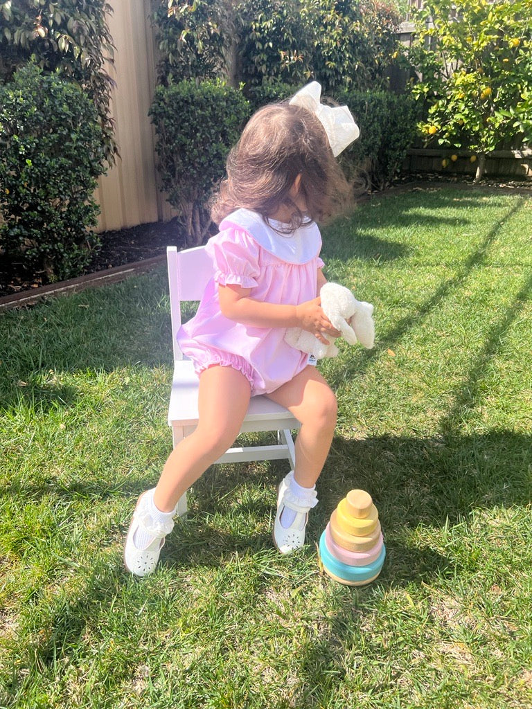 heirloom clothing, classic clothing, boys bubble, bubble, romper, traditional clothing, collared, smocked, embroidered,  royal baby clothes, round collar,  baby girl, bow